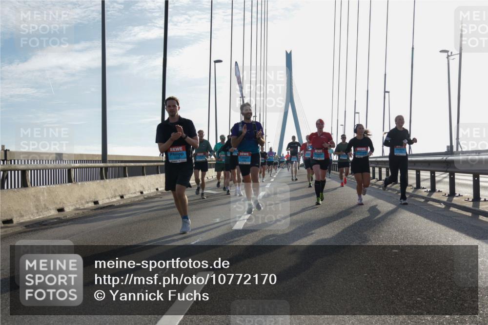 03.10.2026 - Köhlbrandbrückenlauf Yannick Fuchs http://msf.ph/oto/10772170 03.10.2026 09:27:32 Position 1  meine-sportfotos.de