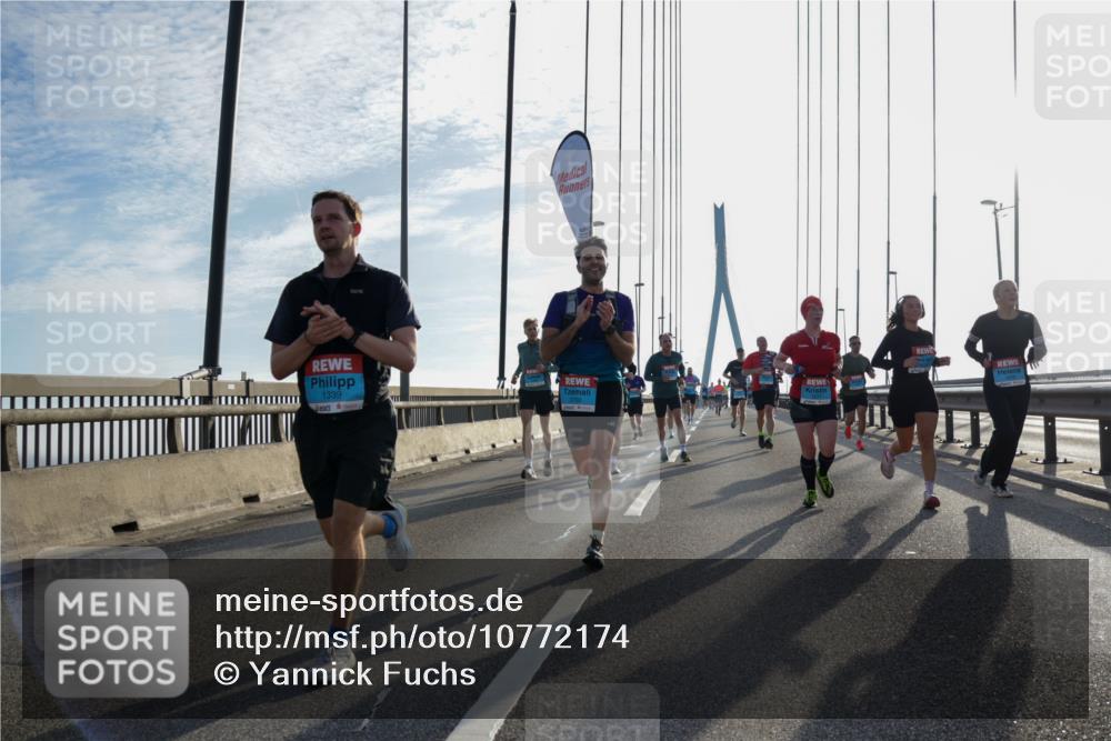 03.10.2026 - Köhlbrandbrückenlauf Yannick Fuchs http://msf.ph/oto/10772174 03.10.2026 09:27:33 Position 1 1339 meine-sportfotos.de