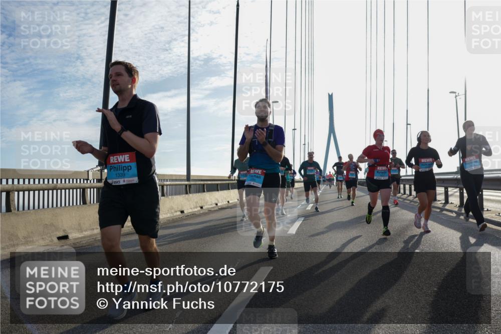 03.10.2026 - Köhlbrandbrückenlauf Yannick Fuchs http://msf.ph/oto/10772175 03.10.2026 09:27:34 Position 1 1339 meine-sportfotos.de