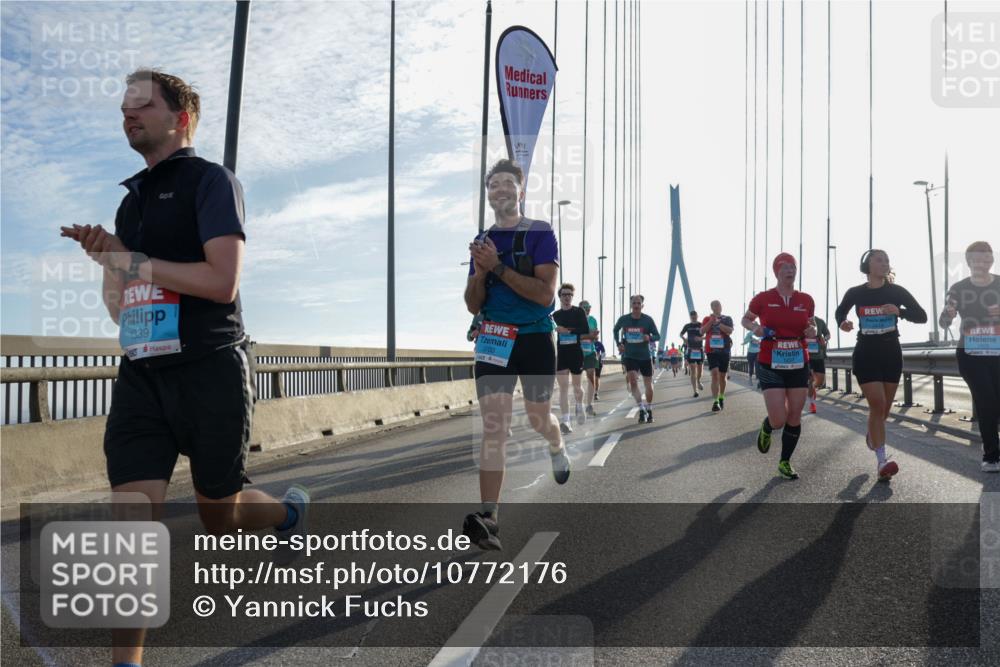 03.10.2026 - Köhlbrandbrückenlauf Yannick Fuchs http://msf.ph/oto/10772176 03.10.2026 09:27:34 Position 1 1339, 3700 meine-sportfotos.de