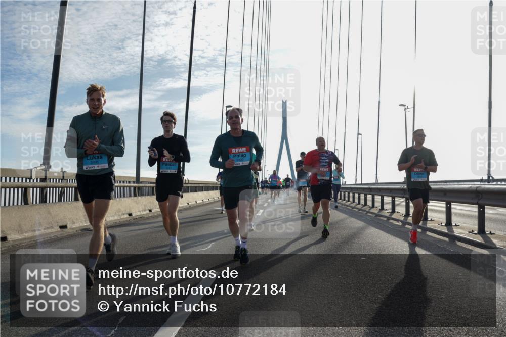 03.10.2026 - Köhlbrandbrückenlauf Yannick Fuchs http://msf.ph/oto/10772184 03.10.2026 09:27:35 Position 1 2495, 1151 meine-sportfotos.de