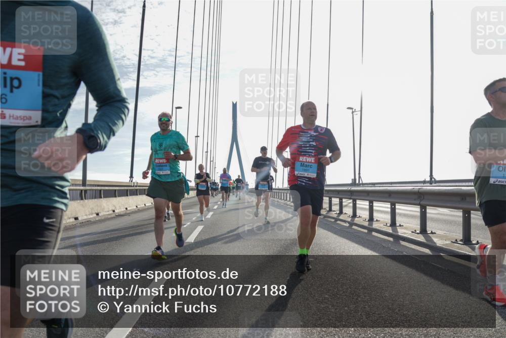 03.10.2026 - Köhlbrandbrückenlauf Yannick Fuchs http://msf.ph/oto/10772188 03.10.2026 09:27:36 Position 1 6, 1891 meine-sportfotos.de