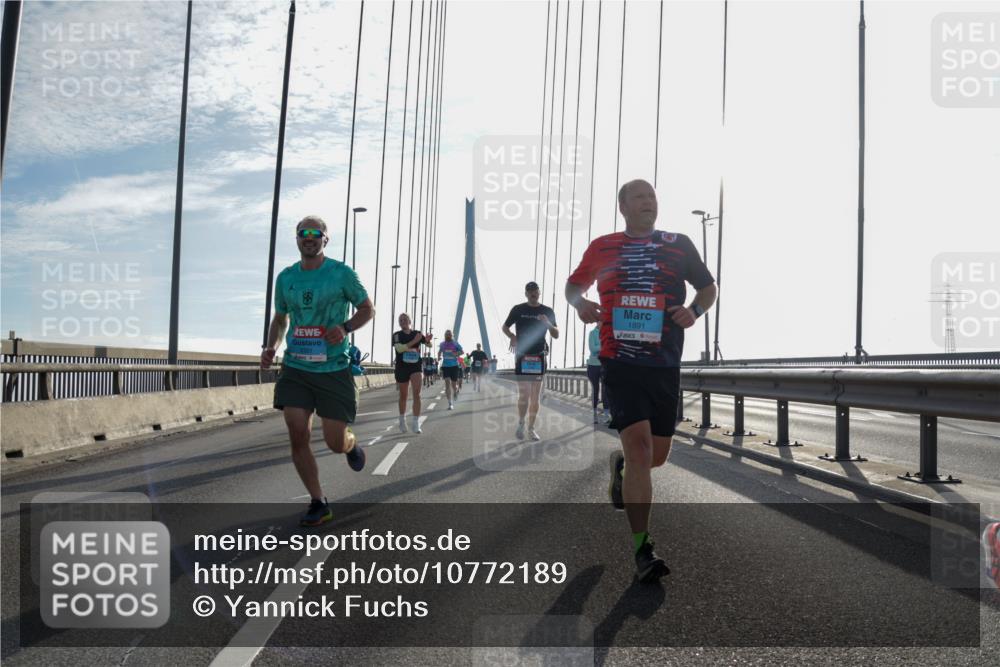 03.10.2026 - Köhlbrandbrückenlauf Yannick Fuchs http://msf.ph/oto/10772189 03.10.2026 09:27:36 Position 1 1891 meine-sportfotos.de