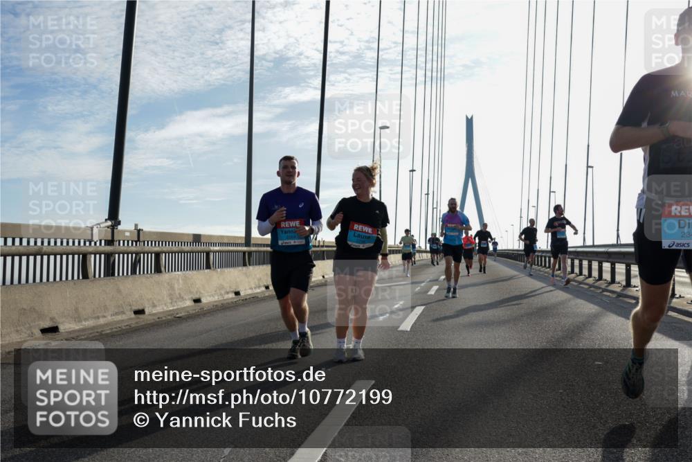 03.10.2026 - Köhlbrandbrückenlauf Yannick Fuchs http://msf.ph/oto/10772199 03.10.2026 09:27:38 Position 1 2264, 234 meine-sportfotos.de