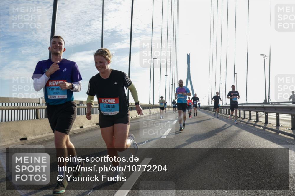 03.10.2026 - Köhlbrandbrückenlauf Yannick Fuchs http://msf.ph/oto/10772204 03.10.2026 09:27:39 Position 1 2264, 2296 meine-sportfotos.de