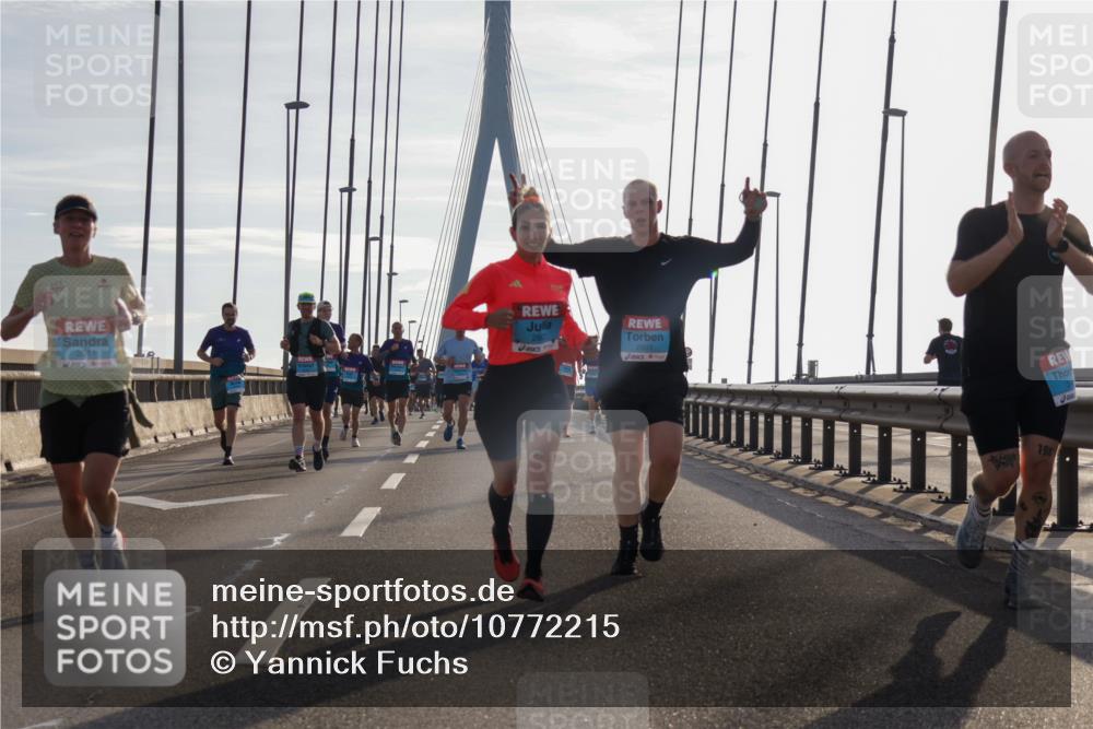 03.10.2026 - Köhlbrandbrückenlauf Yannick Fuchs http://msf.ph/oto/10772215 03.10.2026 09:27:42 Position 1 2011, 2601, 198 meine-sportfotos.de
