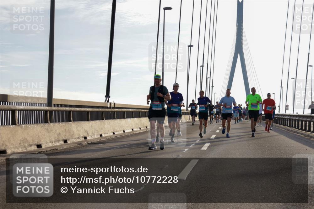 03.10.2026 - Köhlbrandbrückenlauf Yannick Fuchs http://msf.ph/oto/10772228 03.10.2026 09:27:45 Position 1  meine-sportfotos.de