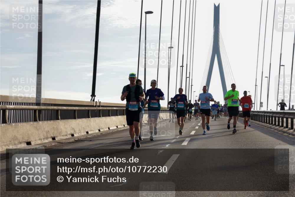 03.10.2026 - Köhlbrandbrückenlauf Yannick Fuchs http://msf.ph/oto/10772230 03.10.2026 09:27:45 Position 1  meine-sportfotos.de