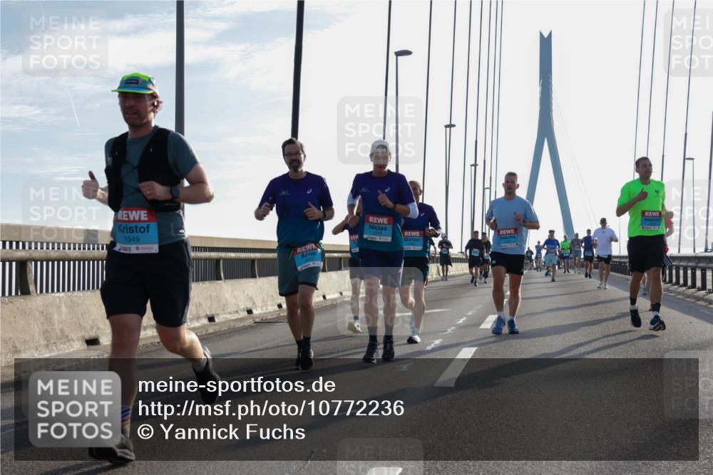 03.10.2026 - Köhlbrandbrückenlauf Yannick Fuchs http://msf.ph/oto/10772236 03.10.2026 09:27:47 Position 1 1549, 2515 meine-sportfotos.de