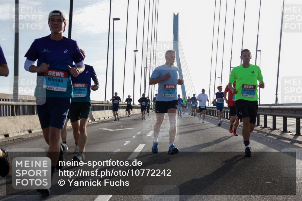 03.10.2026 - Köhlbrandbrückenlauf Yannick Fuchs http://msf.ph/oto/10772242 03.10.2026 09:27:49 Position 1 2515, 1039 meine-sportfotos.de
