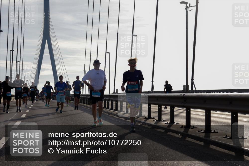 03.10.2026 - Köhlbrandbrückenlauf Yannick Fuchs http://msf.ph/oto/10772250 03.10.2026 09:27:52 Position 1  meine-sportfotos.de