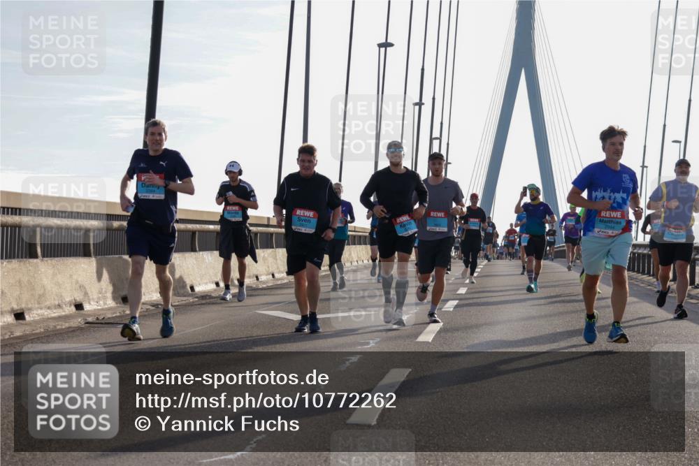 03.10.2026 - Köhlbrandbrückenlauf Yannick Fuchs http://msf.ph/oto/10772262 03.10.2026 09:27:54 Position 1 1, 2094 meine-sportfotos.de