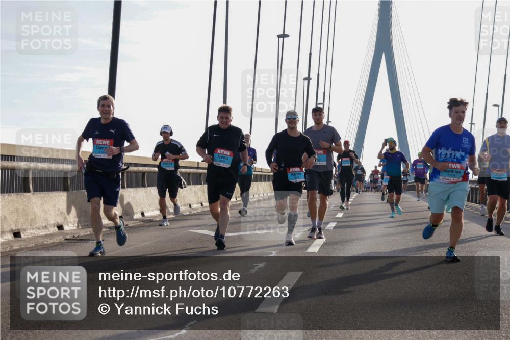 03.10.2026 - Köhlbrandbrückenlauf Yannick Fuchs http://msf.ph/oto/10772263 03.10.2026 09:27:55 Position 1 2401, 2094 meine-sportfotos.de