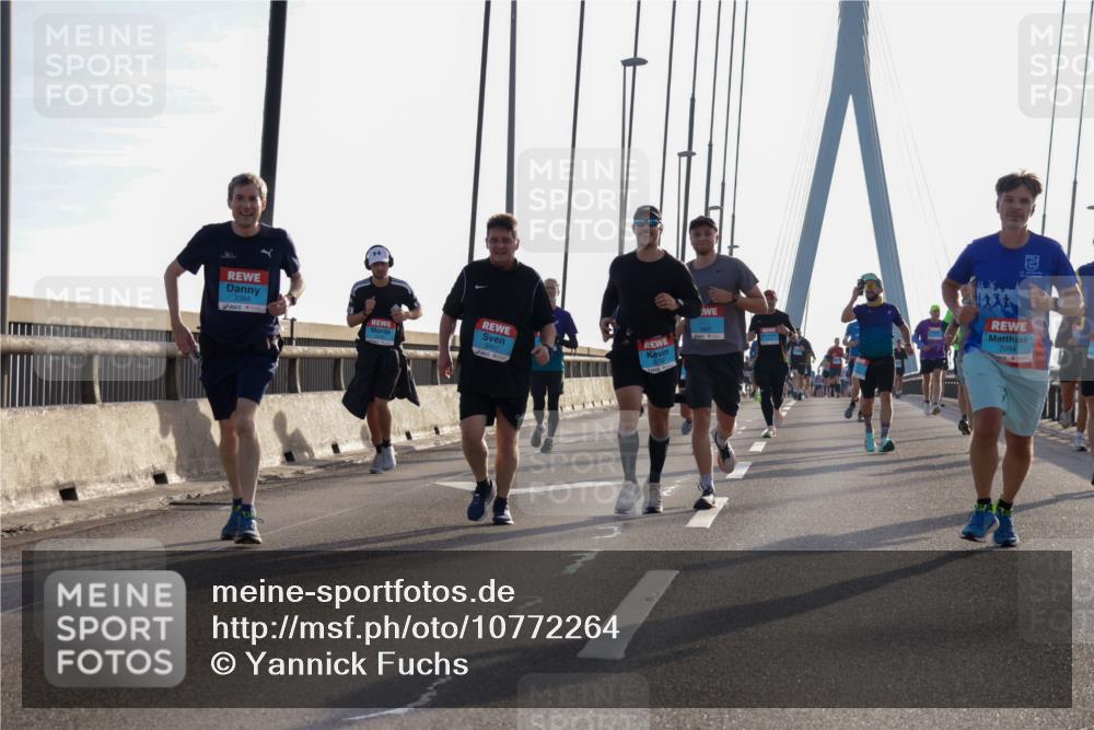 03.10.2026 - Köhlbrandbrückenlauf Yannick Fuchs http://msf.ph/oto/10772264 03.10.2026 09:27:55 Position 1 2384, 2401, 2094 meine-sportfotos.de
