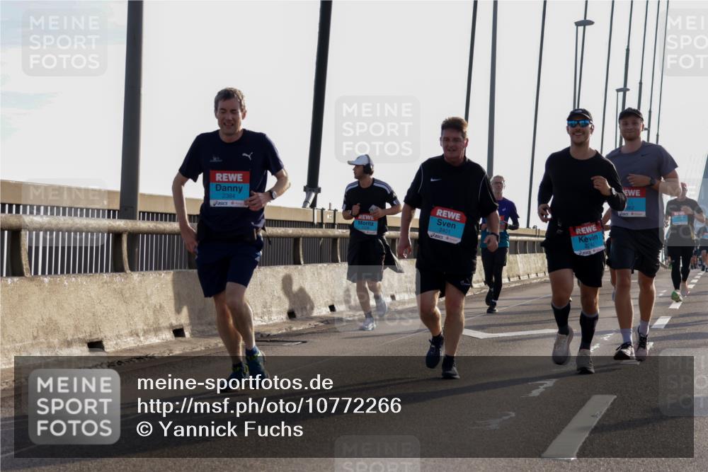 03.10.2026 - Köhlbrandbrückenlauf Yannick Fuchs http://msf.ph/oto/10772266 03.10.2026 09:27:55 Position 1 2384, 2401, 2248 meine-sportfotos.de