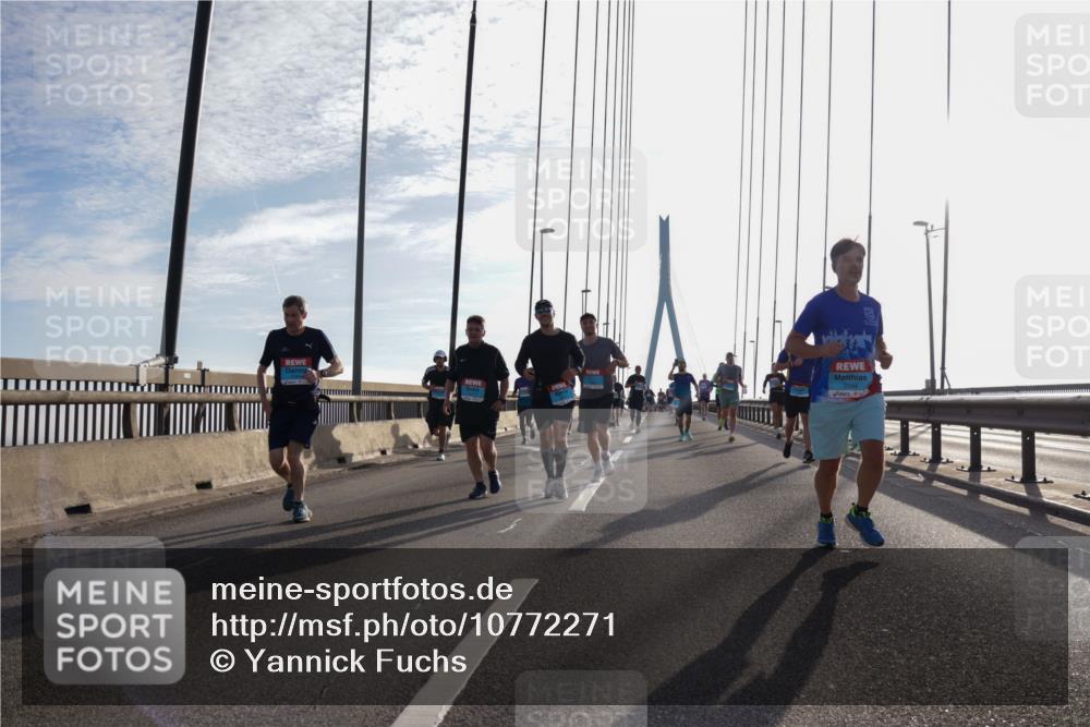 03.10.2026 - Köhlbrandbrückenlauf Yannick Fuchs http://msf.ph/oto/10772271 03.10.2026 09:27:57 Position 1 2094 meine-sportfotos.de