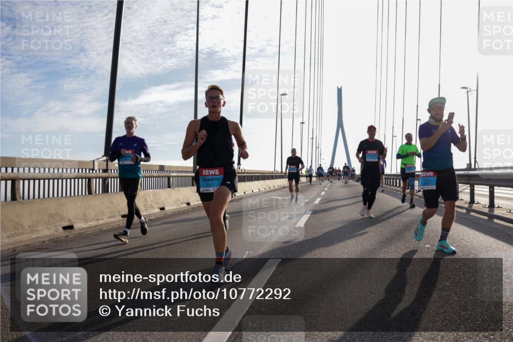 03.10.2026 - Köhlbrandbrückenlauf Yannick Fuchs http://msf.ph/oto/10772292 03.10.2026 09:28:01 Position 1 2307 meine-sportfotos.de
