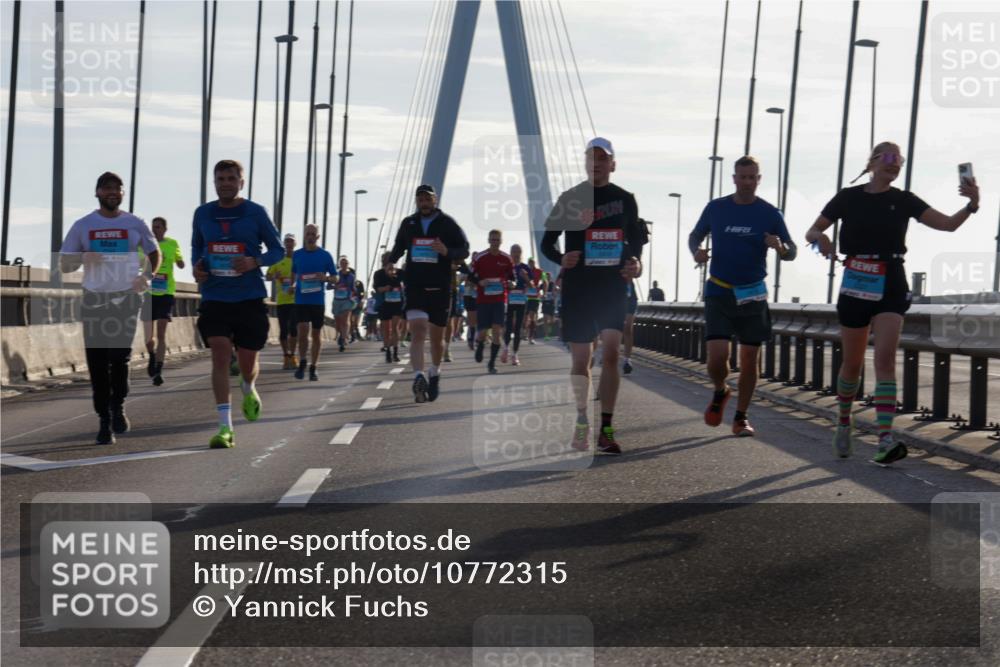 03.10.2026 - Köhlbrandbrückenlauf Yannick Fuchs http://msf.ph/oto/10772315 03.10.2026 09:28:07 Position 1  meine-sportfotos.de