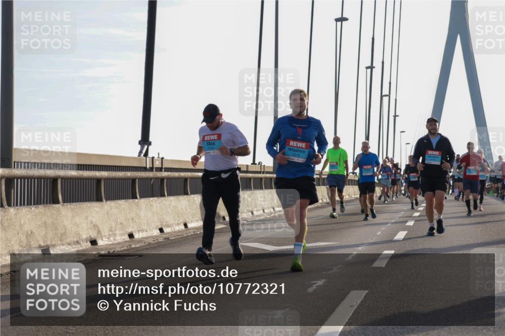 03.10.2026 - Köhlbrandbrückenlauf Yannick Fuchs http://msf.ph/oto/10772321 03.10.2026 09:28:09 Position 1 2544, 1019 meine-sportfotos.de