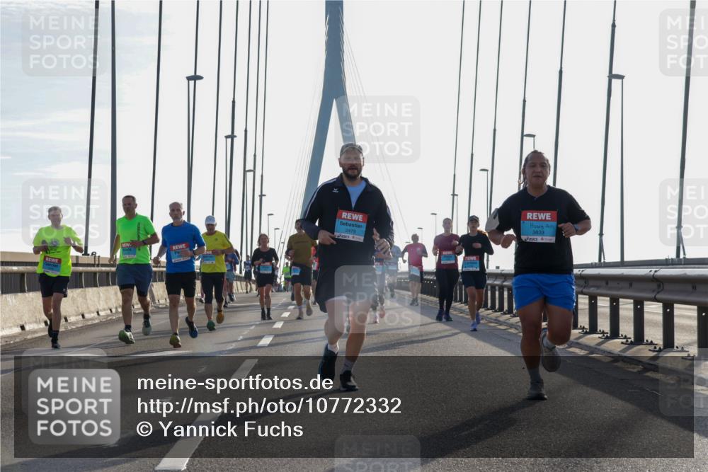 03.10.2026 - Köhlbrandbrückenlauf Yannick Fuchs http://msf.ph/oto/10772332 03.10.2026 09:28:11 Position 1 2479, 3833 meine-sportfotos.de
