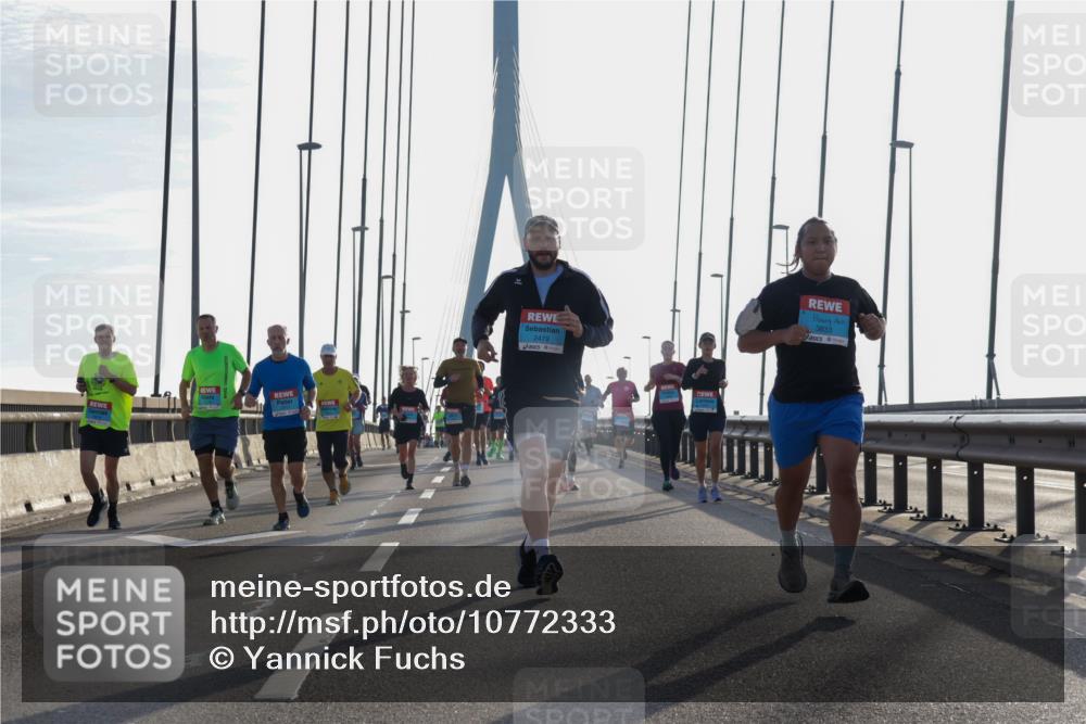 03.10.2026 - Köhlbrandbrückenlauf Yannick Fuchs http://msf.ph/oto/10772333 03.10.2026 09:28:12 Position 1 2479, 3833 meine-sportfotos.de