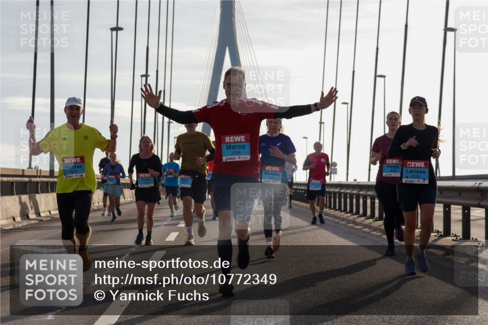03.10.2026 - Köhlbrandbrückenlauf Yannick Fuchs http://msf.ph/oto/10772349 03.10.2026 09:28:15 Position 1 1808, 1554, 2469, 2282 meine-sportfotos.de