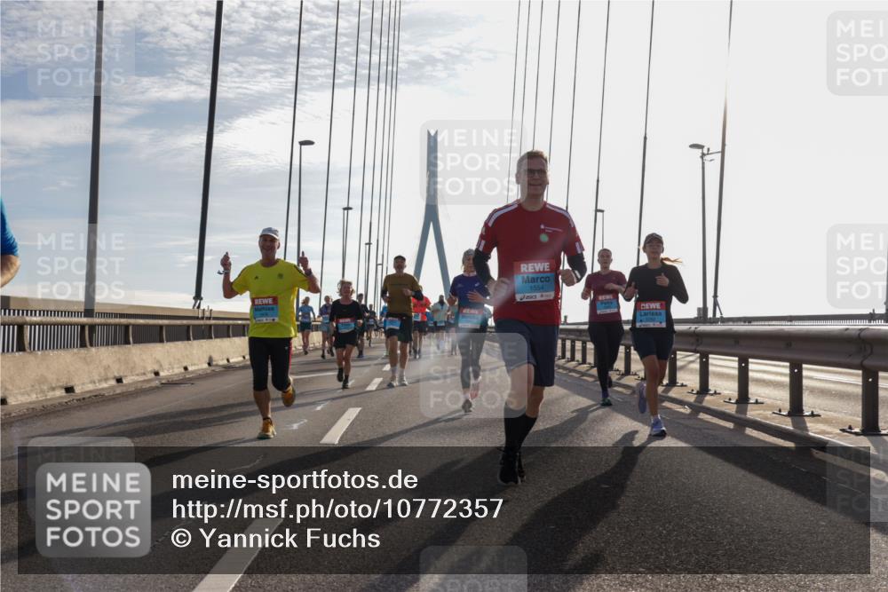 03.10.2026 - Köhlbrandbrückenlauf Yannick Fuchs http://msf.ph/oto/10772357 03.10.2026 09:28:16 Position 1 1554 meine-sportfotos.de