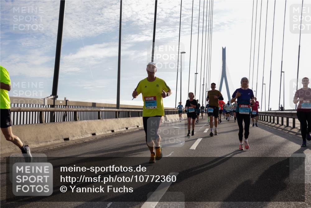 03.10.2026 - Köhlbrandbrückenlauf Yannick Fuchs http://msf.ph/oto/10772360 03.10.2026 09:28:17 Position 1  meine-sportfotos.de