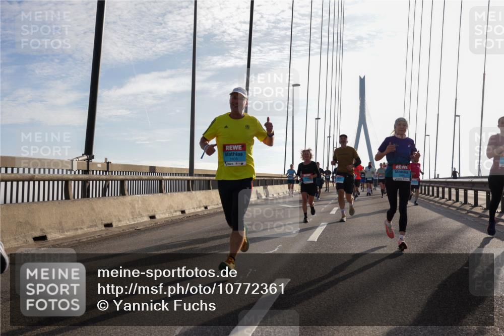 03.10.2026 - Köhlbrandbrückenlauf Yannick Fuchs http://msf.ph/oto/10772361 03.10.2026 09:28:17 Position 1 1808 meine-sportfotos.de