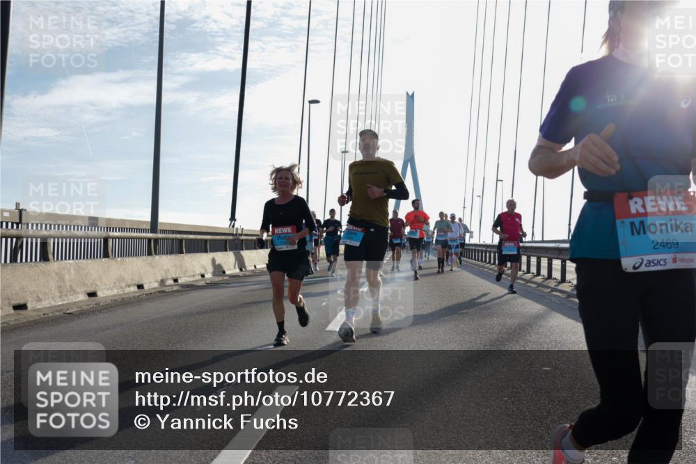 03.10.2026 - Köhlbrandbrückenlauf Yannick Fuchs http://msf.ph/oto/10772367 03.10.2026 09:28:19 Position 1 2469, 1591 meine-sportfotos.de