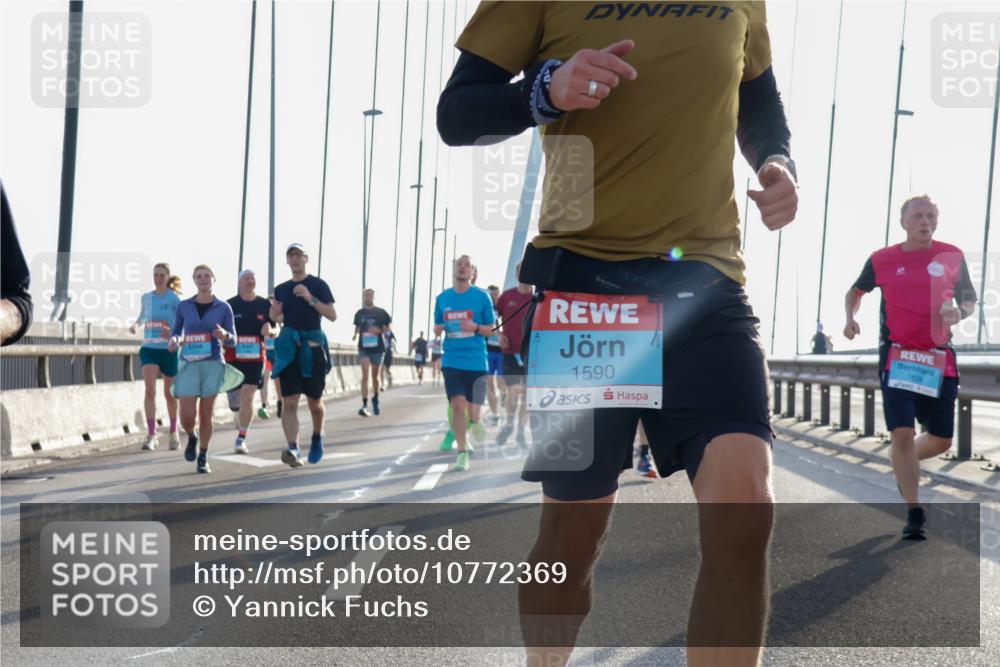 03.10.2026 - Köhlbrandbrückenlauf Yannick Fuchs http://msf.ph/oto/10772369 03.10.2026 09:28:20 Position 1 1590, 1839 meine-sportfotos.de