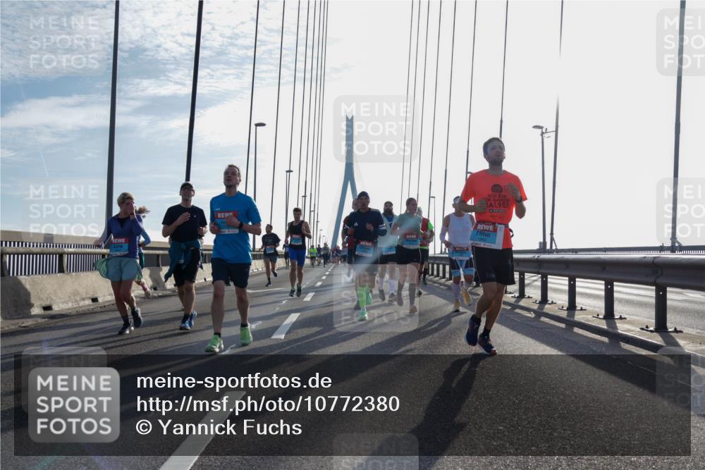 03.10.2026 - Köhlbrandbrückenlauf Yannick Fuchs http://msf.ph/oto/10772380 03.10.2026 09:28:22 Position 1 9, 1842 meine-sportfotos.de