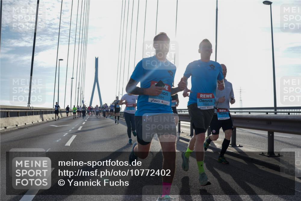03.10.2026 - Köhlbrandbrückenlauf Yannick Fuchs http://msf.ph/oto/10772402 03.10.2026 09:28:27 Position 1 1594, 1593 meine-sportfotos.de