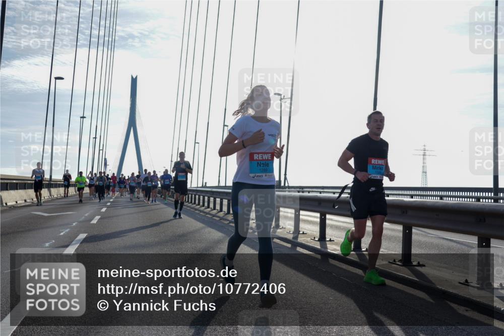 03.10.2026 - Köhlbrandbrückenlauf Yannick Fuchs http://msf.ph/oto/10772406 03.10.2026 09:28:28 Position 1 1289, 1328 meine-sportfotos.de