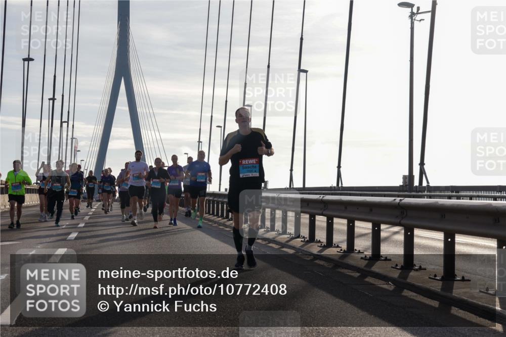03.10.2026 - Köhlbrandbrückenlauf Yannick Fuchs http://msf.ph/oto/10772408 03.10.2026 09:28:29 Position 1 1694 meine-sportfotos.de