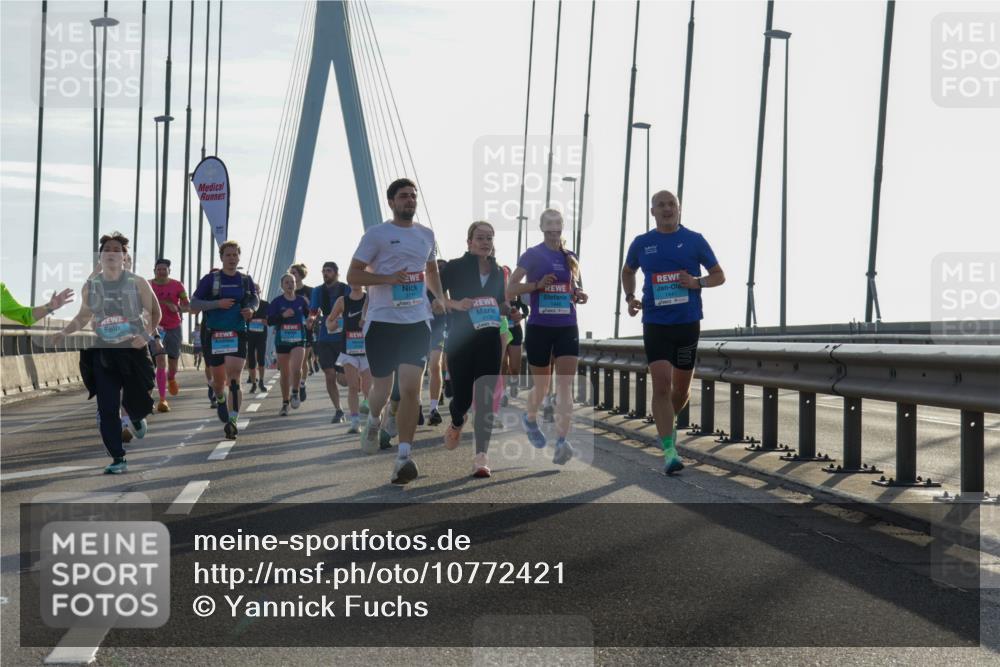 03.10.2026 - Köhlbrandbrückenlauf Yannick Fuchs http://msf.ph/oto/10772421 03.10.2026 09:28:32 Position 1 1441 meine-sportfotos.de