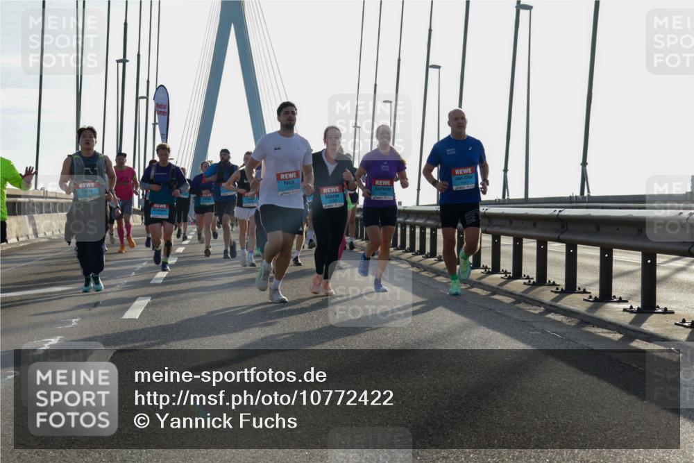 03.10.2026 - Köhlbrandbrückenlauf Yannick Fuchs http://msf.ph/oto/10772422 03.10.2026 09:28:32 Position 1 1441, 1440 meine-sportfotos.de