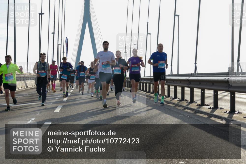 03.10.2026 - Köhlbrandbrückenlauf Yannick Fuchs http://msf.ph/oto/10772423 03.10.2026 09:28:32 Position 1 1440 meine-sportfotos.de