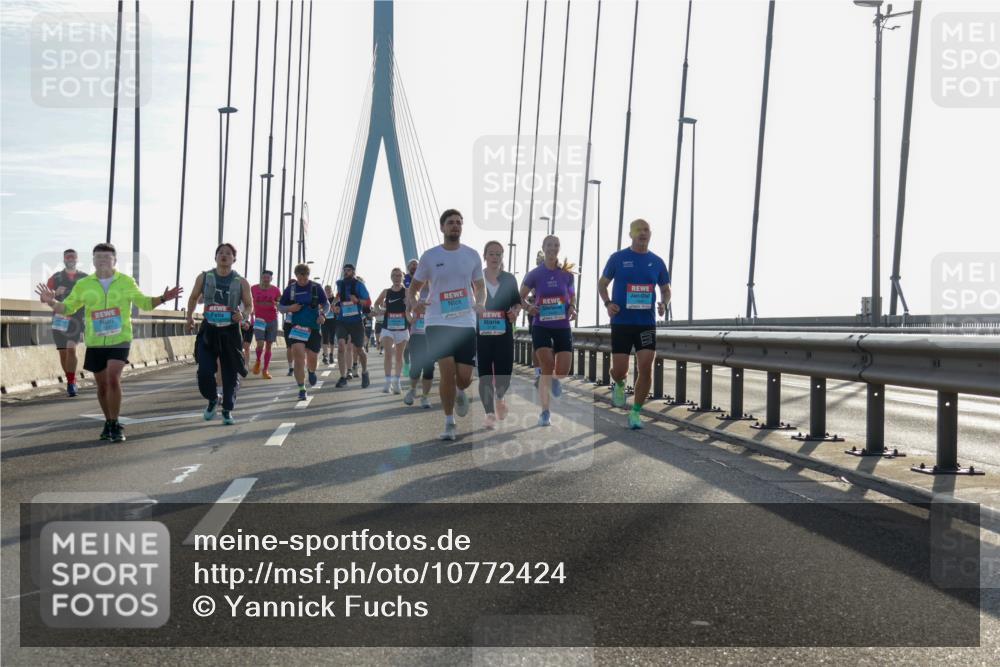 03.10.2026 - Köhlbrandbrückenlauf Yannick Fuchs http://msf.ph/oto/10772424 03.10.2026 09:28:32 Position 1  meine-sportfotos.de