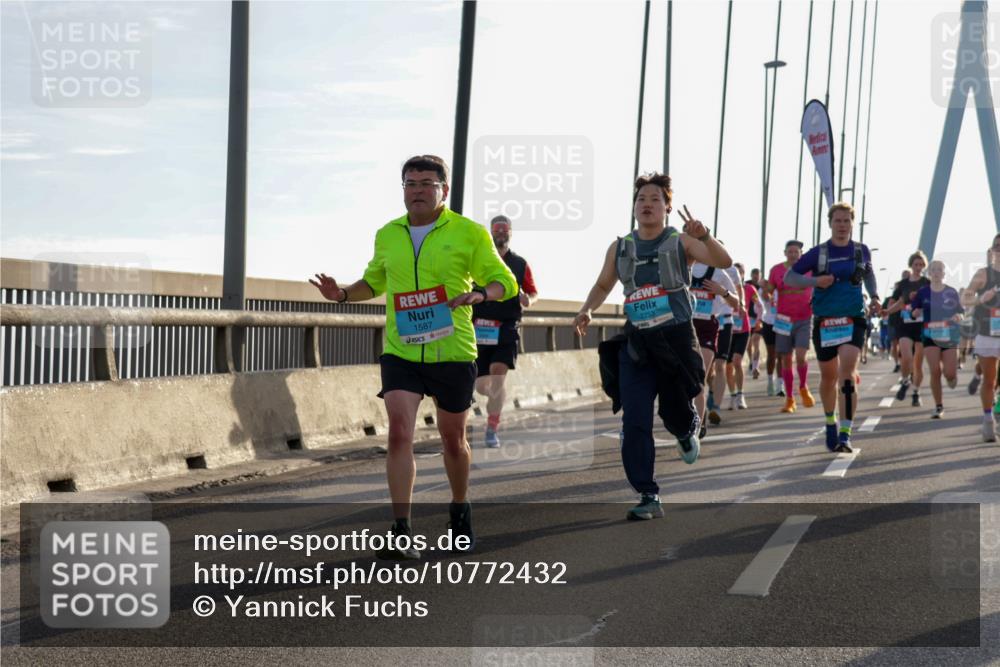 03.10.2026 - Köhlbrandbrückenlauf Yannick Fuchs http://msf.ph/oto/10772432 03.10.2026 09:28:34 Position 1 1587, 2253 meine-sportfotos.de