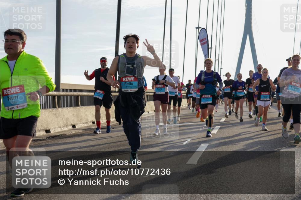 03.10.2026 - Köhlbrandbrückenlauf Yannick Fuchs http://msf.ph/oto/10772436 03.10.2026 09:28:35 Position 1 1587, 2253, 1534 meine-sportfotos.de