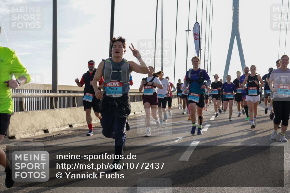 03.10.2026 - Köhlbrandbrückenlauf Yannick Fuchs http://msf.ph/oto/10772437 03.10.2026 09:28:35 Position 1 2253, 1534 meine-sportfotos.de
