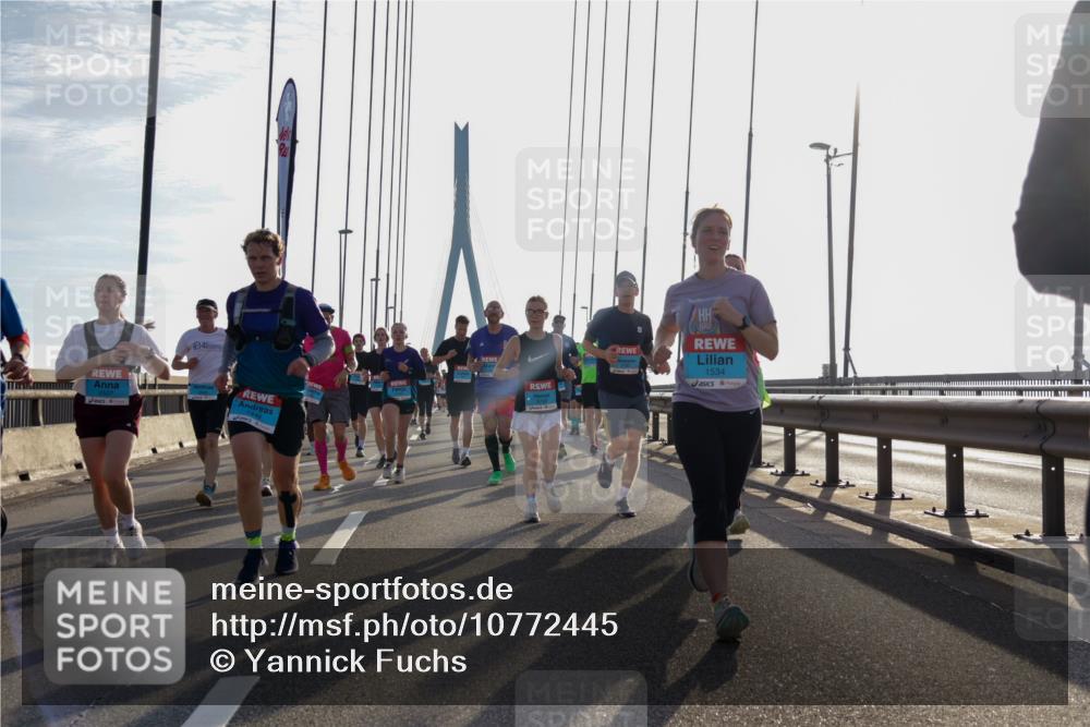03.10.2026 - Köhlbrandbrückenlauf Yannick Fuchs http://msf.ph/oto/10772445 03.10.2026 09:28:36 Position 1 2507, 14, 1534 meine-sportfotos.de