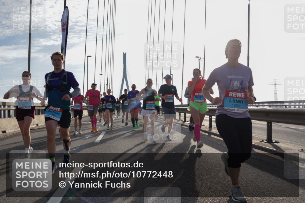 03.10.2026 - Köhlbrandbrückenlauf Yannick Fuchs http://msf.ph/oto/10772448 03.10.2026 09:28:37 Position 1 1448, 1534 meine-sportfotos.de