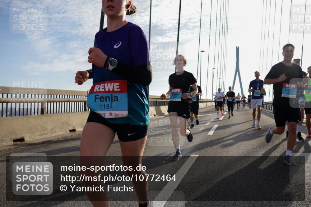 03.10.2026 - Köhlbrandbrückenlauf Yannick Fuchs http://msf.ph/oto/10772464 03.10.2026 09:28:40 Position 1 20, 1184, 2531 meine-sportfotos.de