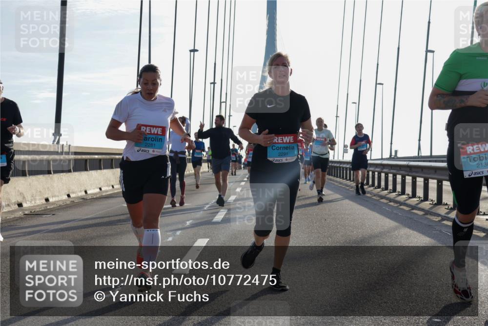 03.10.2026 - Köhlbrandbrückenlauf Yannick Fuchs http://msf.ph/oto/10772475 03.10.2026 09:28:43 Position 1 2281, 2291, 2136 meine-sportfotos.de