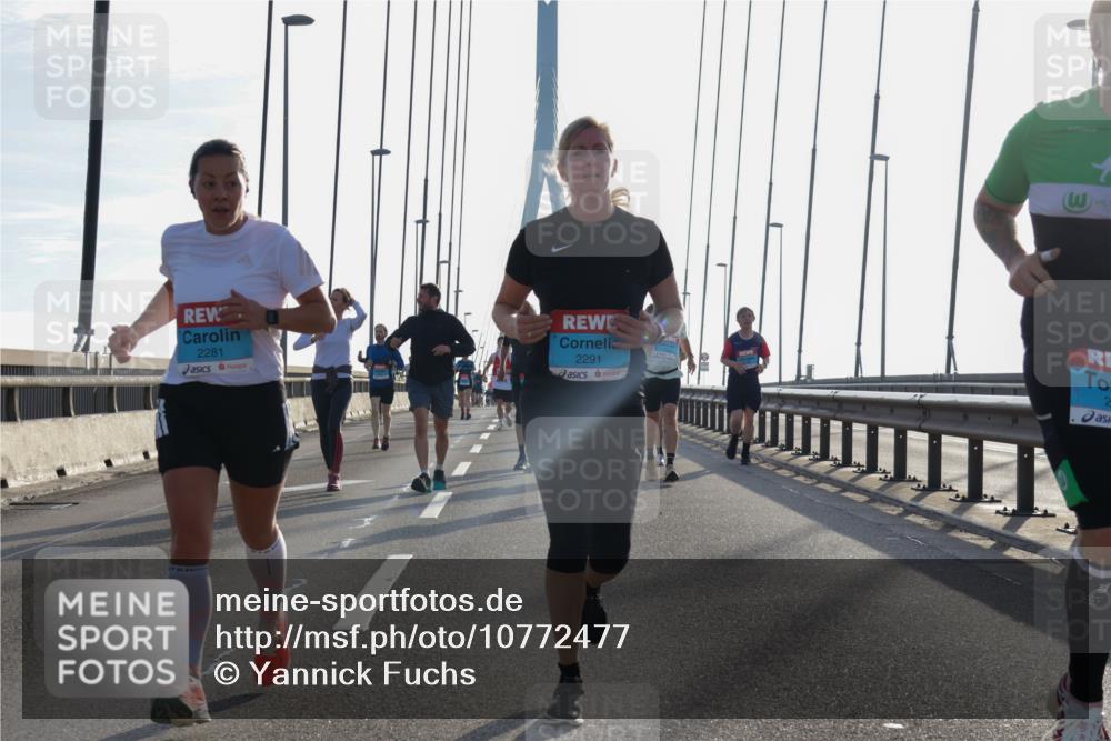 03.10.2026 - Köhlbrandbrückenlauf Yannick Fuchs http://msf.ph/oto/10772477 03.10.2026 09:28:43 Position 1 2281, 2291, 2 meine-sportfotos.de