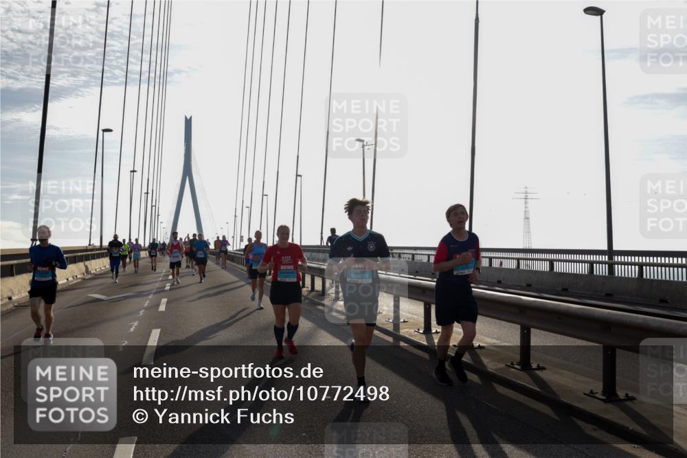03.10.2026 - Köhlbrandbrückenlauf Yannick Fuchs http://msf.ph/oto/10772498 03.10.2026 09:28:48 Position 1  meine-sportfotos.de