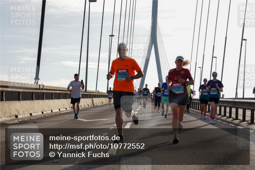 03.10.2026 - Köhlbrandbrückenlauf Yannick Fuchs http://msf.ph/oto/10772552 03.10.2026 09:29:02 Position 1 1504, 2475 meine-sportfotos.de