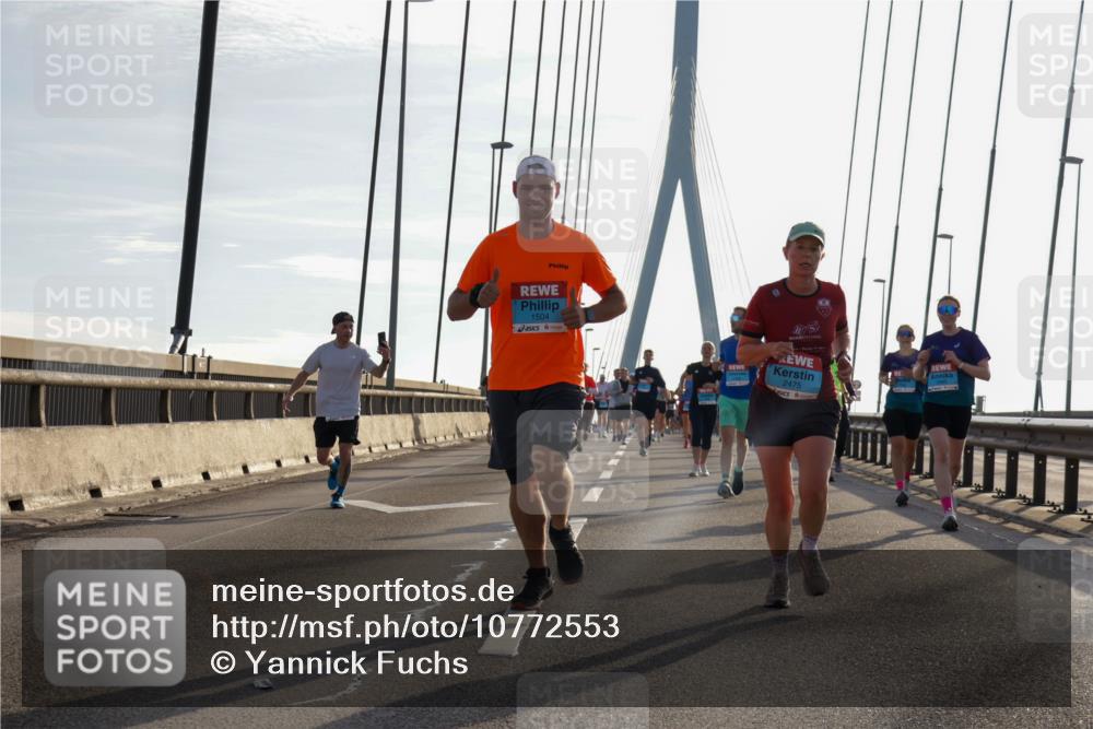 03.10.2026 - Köhlbrandbrückenlauf Yannick Fuchs http://msf.ph/oto/10772553 03.10.2026 09:29:02 Position 1 1504, 2475 meine-sportfotos.de
